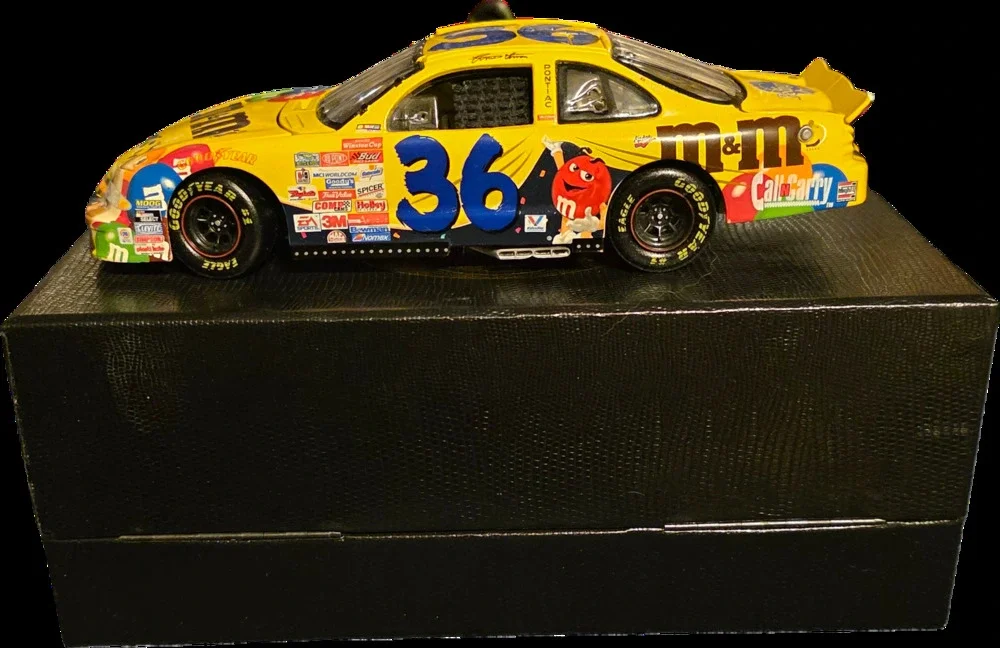 Ernie Irvan #36 M&M's 1999 Pontiac Grand Prix 1:24 RCCA Elite Diecast Nascar